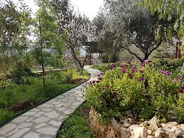 Mountain Breeze Resort