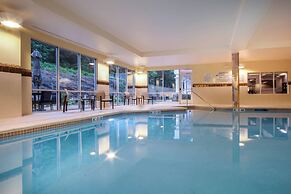 Courtyard by Marriott Lenox Berkshires