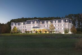 Courtyard by Marriott Lenox Berkshires