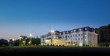 Courtyard by Marriott Lenox Berkshires