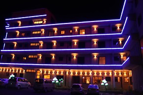 Simama Hotel