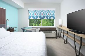 Tru by Hilton McDonough