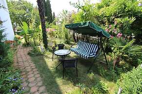 Rooms and apartments Sally