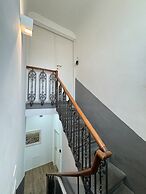 Apollo Guest House