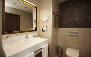 Victoria Hotel and SPA