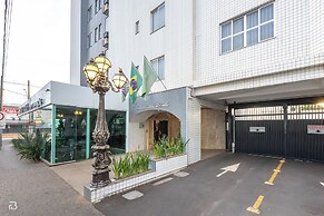 Porto Minas Hotel e Convenções