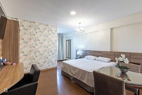 Porto Minas Hotel e Convenções
