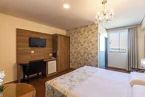 Porto Minas Hotel e Convenções