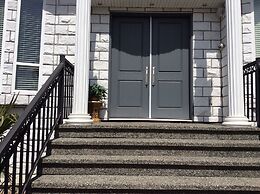 WHITEHOUSE Guesthouse