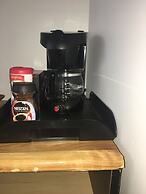 WHITEHOUSE Guesthouse