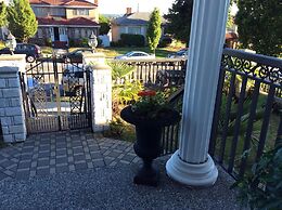 WHITEHOUSE Guesthouse