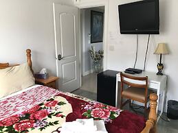 WHITEHOUSE Guesthouse