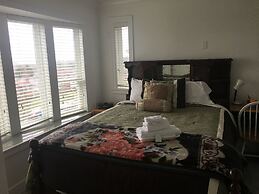 WHITEHOUSE Guesthouse