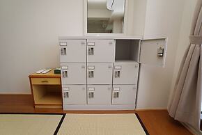 Tobi Hostel and Apartments