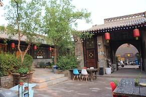 City Wall Old House.Ji Residence