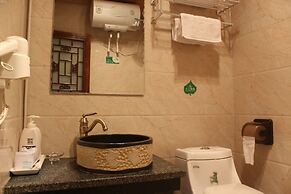 City Wall Old House.Ji Residence