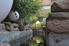 City Wall Old House.Ji Residence