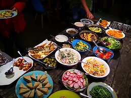 City Wall Old House.Ji Residence