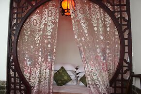 City Wall Old House.Ji Residence