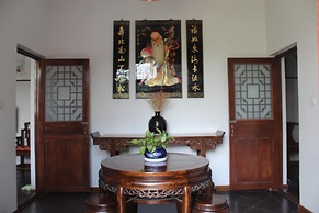 City Wall Old House.Ji Residence