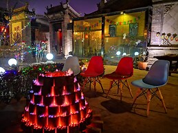 City Wall Old House.Ji Residence