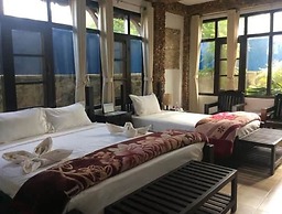 Aquarius Inn Inle Lake