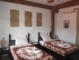 Aquarius Inn Inle Lake