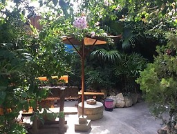 Aquarius Inn Inle Lake