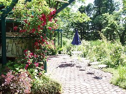 Country Inn Canadian House