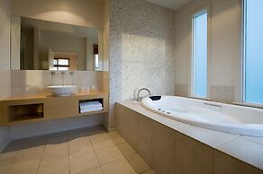 Queensberry Springs Villa 1