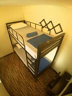 YHA Bangkok Downtown at Station S3 - Hostel