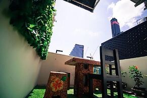 YHA Bangkok Downtown at Station S3 - Hostel