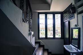 YHA Bangkok Downtown at Station S3 - Hostel