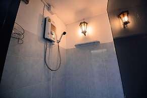 YHA Bangkok Downtown at Station S3 - Hostel