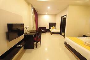 Chandra Grand