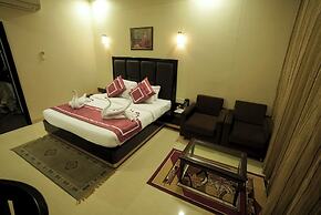 Chandra Grand