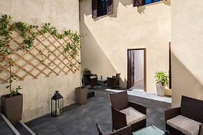 Old Town Senses Boutique Hotel