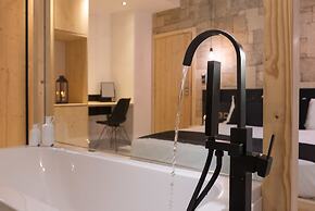 Old Town Senses Boutique Hotel