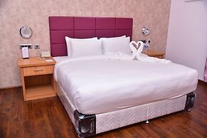 Ramee Strand Inn Hotel