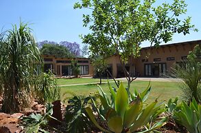 Manor Hills Guest Lodge