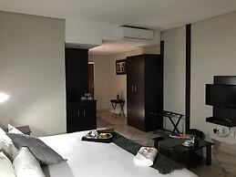 Manor Hills Guest Lodge