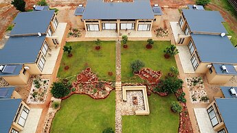 Manor Hills Guest Lodge