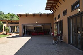 Manor Hills Guest Lodge