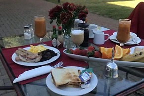 Manor Hills Guest Lodge