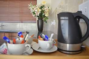 Manor Hills Guest Lodge