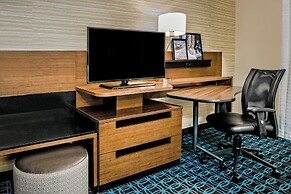 Fairfield Inn & Suites by Marriott Van Canton Area