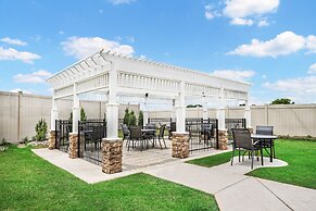 Fairfield Inn & Suites by Marriott Van Canton Area