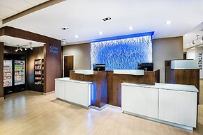 Fairfield Inn & Suites by Marriott Van Canton Area