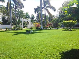 Executive Mamme Bay Hotel and Conference