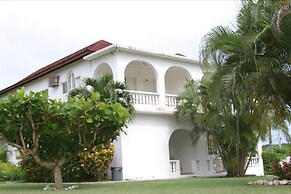 Executive Mamme Bay Hotel and Conference